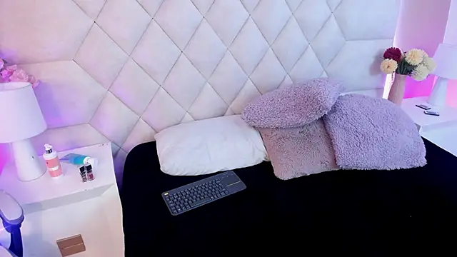Chat +18 de Chloe__fox_ ao vivo