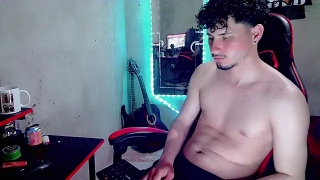 Онлайн чат XXX Atom_Hot