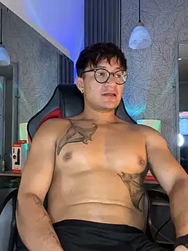 Hassbyd live XXX chat
