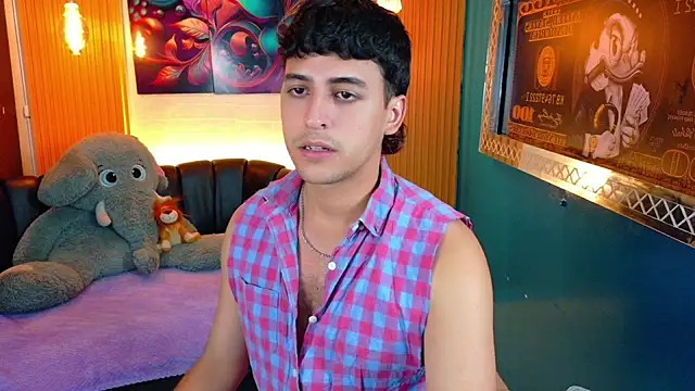Chat +18 de ian_sprouse ao vivo