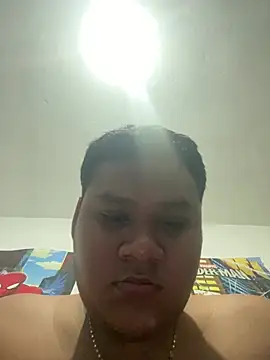 צ'אט XXX בשידור חי של Danimiles