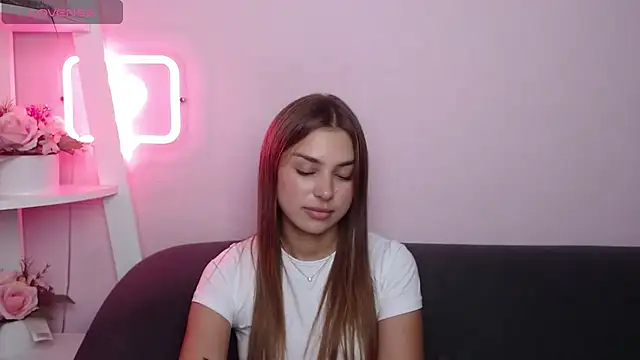MilanaAngelAs' Live XXX Chat