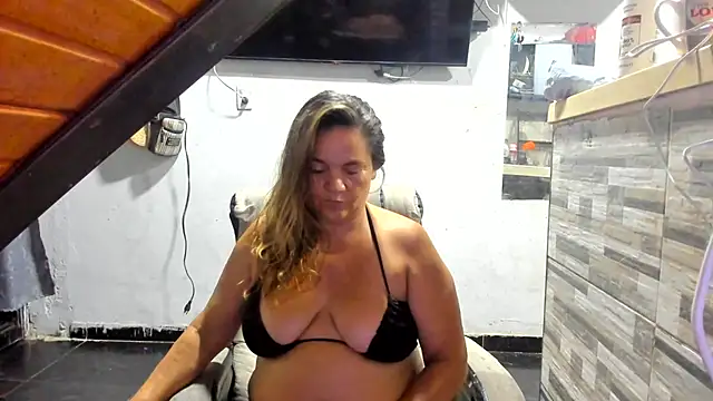 XXX chat uživo modela rubi_49
