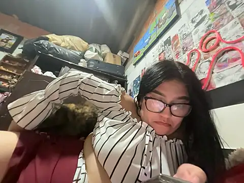 violeta_818 XXX чат на живо