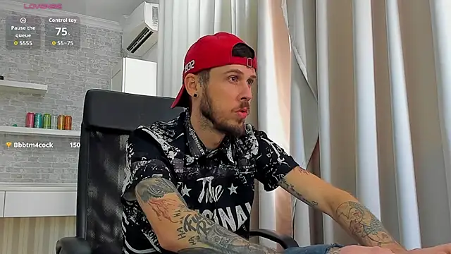 Chat XXX en directo de JonahShaw