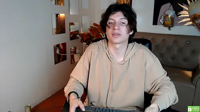 Chat +18 de Marcoviolet ao vivo