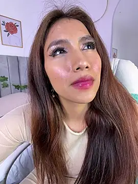 Chat +18 de naomiii__ ao vivo