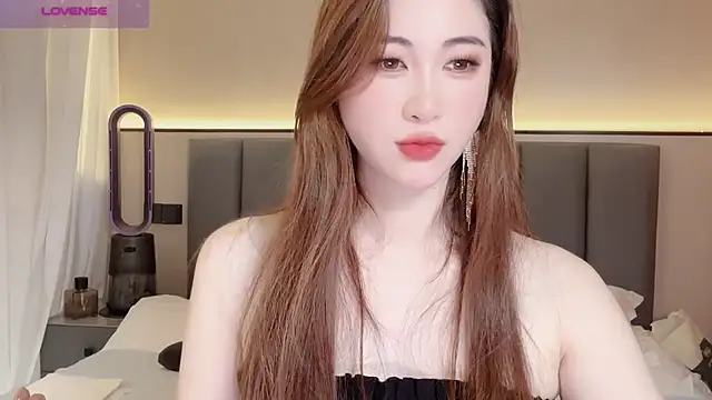 wuyueaini's Live XXX Chat