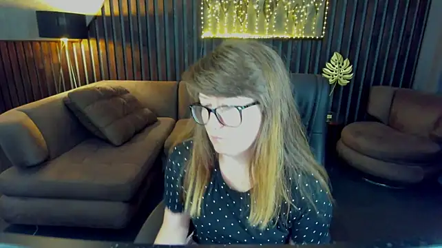XXX chat uživo modela AlexaAmour