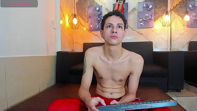 XXX chat uživo modela kai_bormann