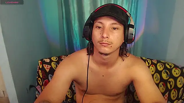 Czat XXX na żywo – MrKingsaintx
