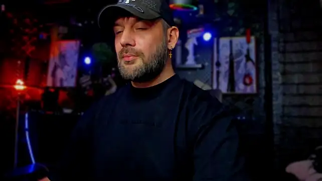 LexHardy XXX чат на живо