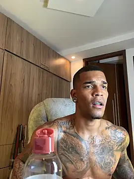 Živý XXX chat blackboy-strong