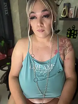 DirtyKhloy's Live XXX Chat