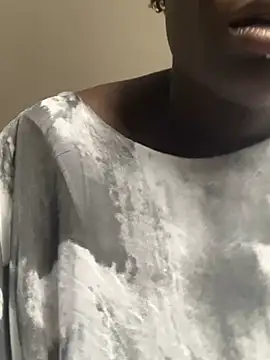 Czat XXX na żywo – LittleTemptation_LT