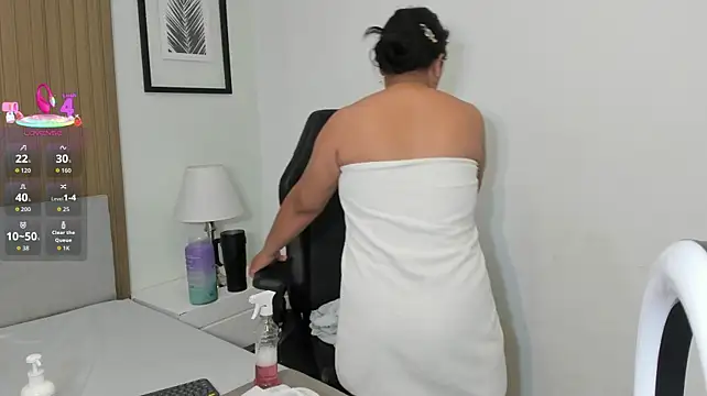 Živý XXX chat klhoe_boobs