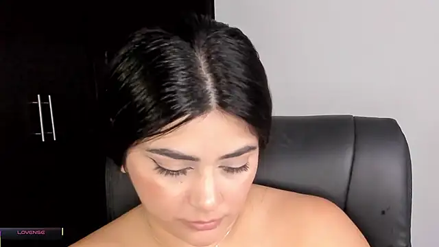 Chat XXX ao vivo de lucy2606