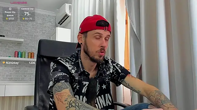 JonahShaw's Live XXX Chat