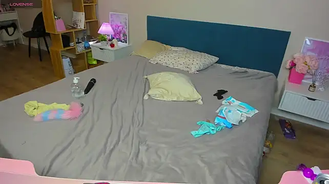 BritneyLix Live XXX-Chat