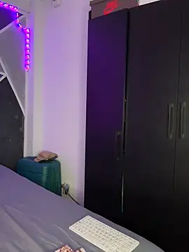 jazminslut's Webcam Show