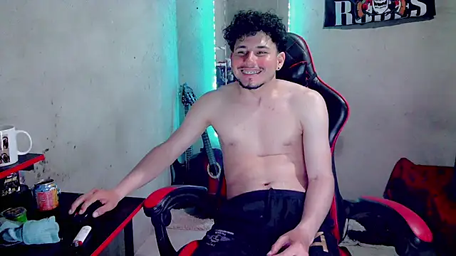 Онлайн чат XXX Atom_Hot