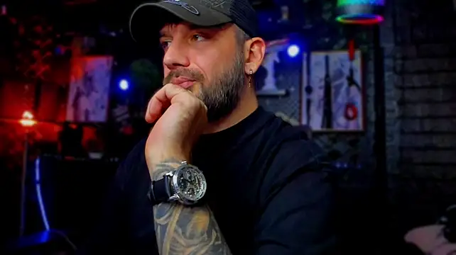 LexHardy XXX чат на живо