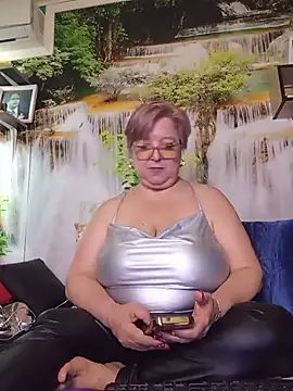 QueenPammy1's Live XXX Chat