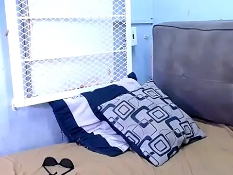 BigFluff33 Chat XXX live