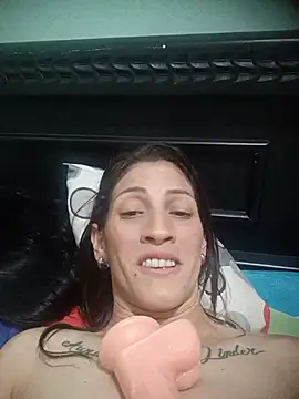 Vikyhot27's Live XXX Chat