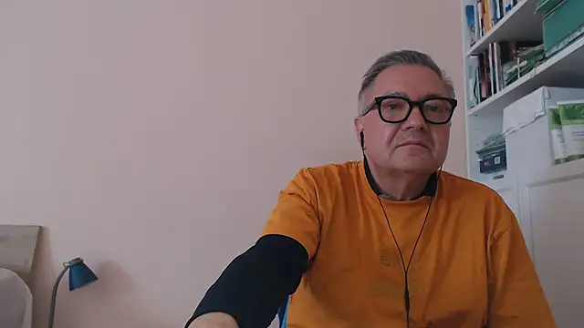 YOU6me Live XXX-chat