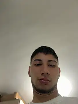 Chat +18 de nicpacsan ao vivo