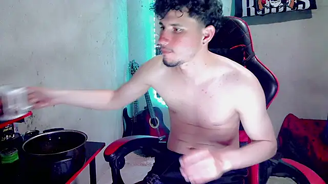 Atom_Hot élő XXX-chatje