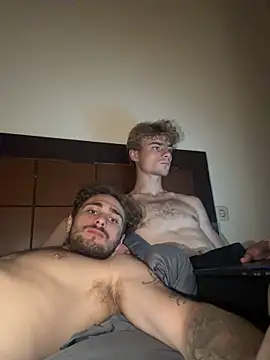 LandedStruggle Live XXX-chat