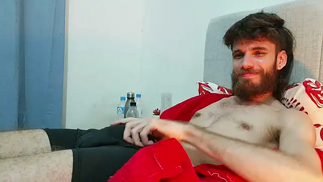 PygmaBoy live XXX chat