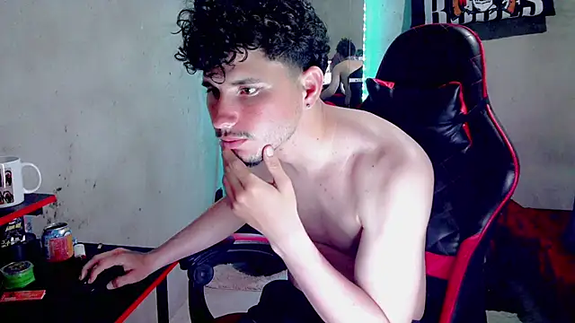 Atom_Hotn Live XXX chat