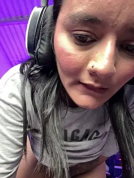 Czat XXX na żywo – Lucia-Candy