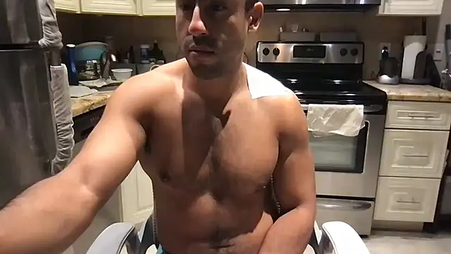 BigGuyMuscle – Naživo XXX chat