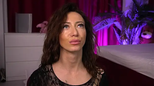 RubyFever Chat XXX live