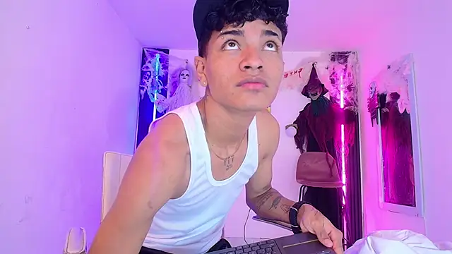 Chat +18 de GoldenDuoheat ao vivo