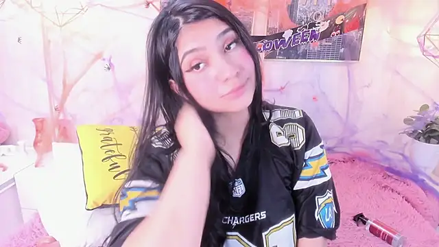 Salem_skyler_'s Live XXX Chat