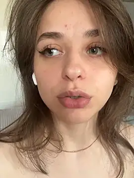Chat +18 de yoyogirlx ao vivo