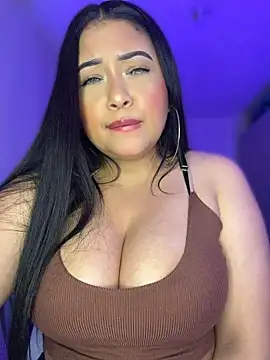 cami_ortiz__'s Live XXX Chat