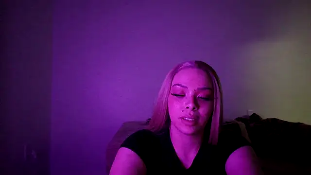 Chatroom XXX en direct de missamaraa