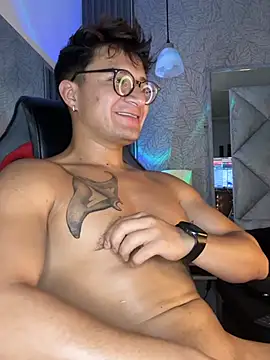 Hassbyd Live XXX Chat