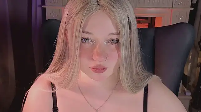 carolina_elf Adlı Modelin Canlı XXX Sohbeti