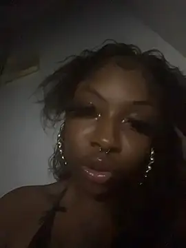Cocochanel4567's Live XXX Chat