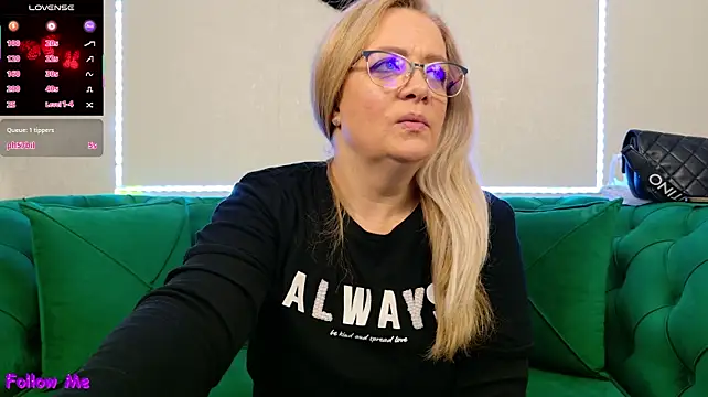 Živý XXX chat IvanaCharm