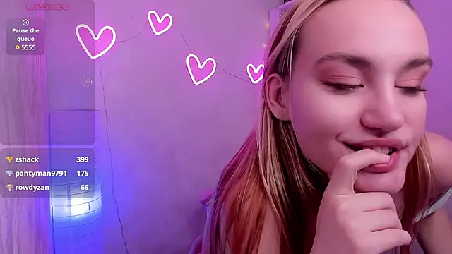 Chat +18 de Ida_FaneStain ao vivo