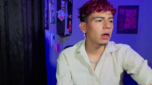 MikeyKuro Live XXX-chat