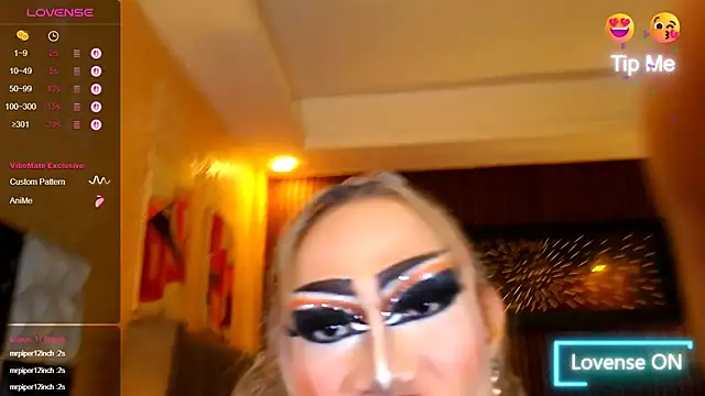 Chat +18 de HorseCockDivine ao vivo